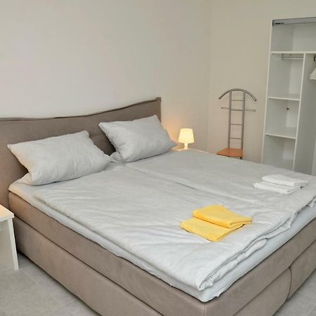 Ferienwohnung Uhuherz Нойштадт-ан-дер-Вайнштрасе Экстерьер фото